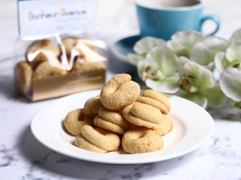 golden ring, homemade salted egg yolk cookies, kue kering telur asin, kue isi telur asin