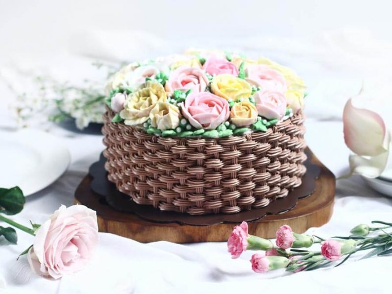 Korean buttercream cake, homemade flower cake, premium lapis Surabaya, birthday cake Jakarta, rose cake