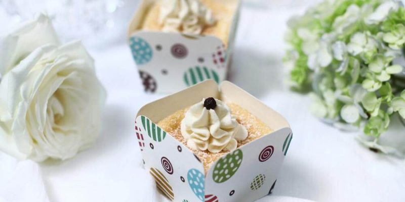 cups of bonheur, fluffy chiffon cupcake, vanilla cream