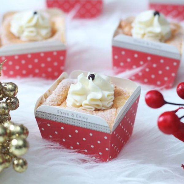 cups of bonheur, fluffy chiffon cupcake, vanilla cream