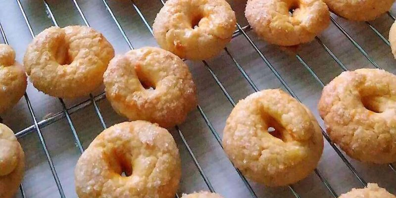 golden ring, homemade salted egg yolk cookies, kue kering telur asin, kue isi telur asin