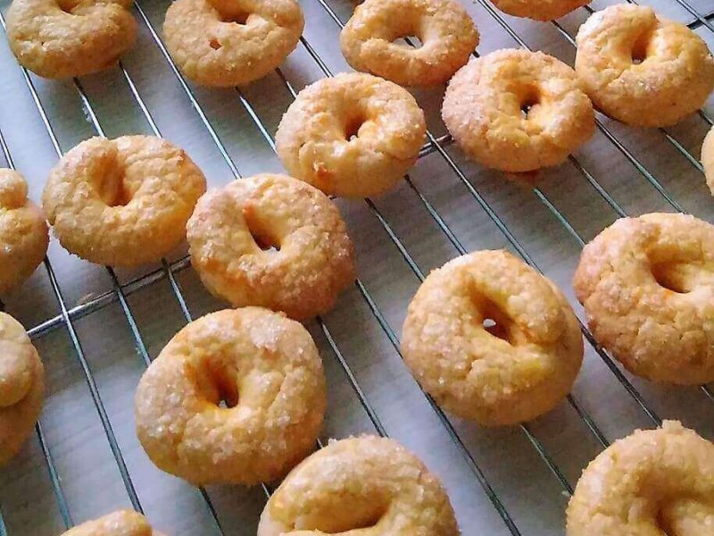 golden ring, homemade salted egg yolk cookies, kue kering telur asin, kue isi telur asin